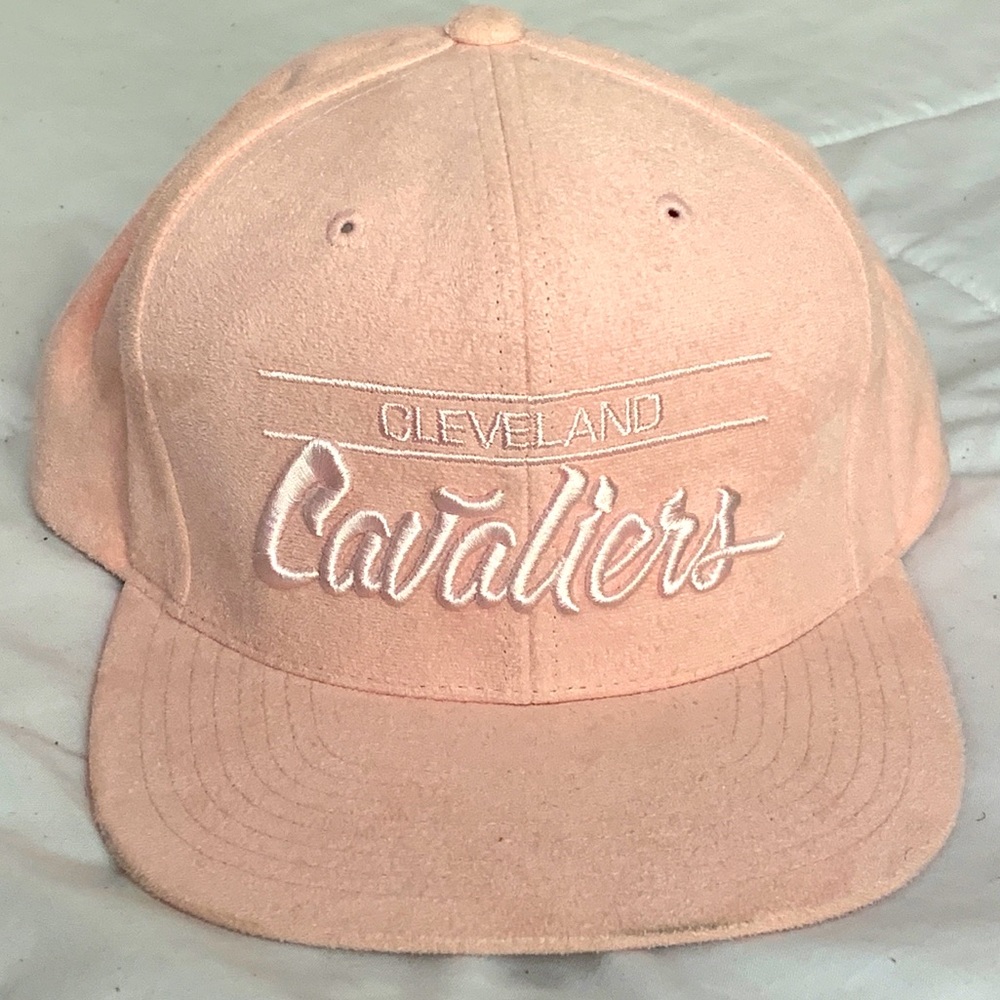Mens One Size Mauve Velvet Velour Cleveland Cavaliers SnapBack Hat